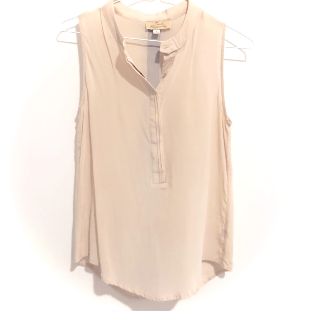 Silk sleeveless button up & back